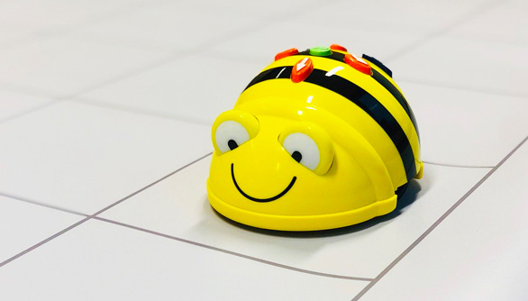 beebot 4096410_1280